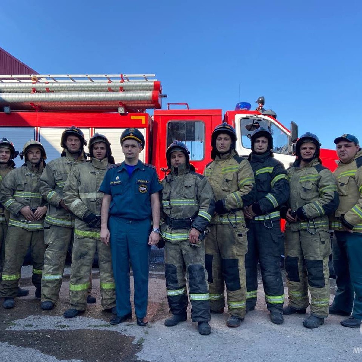 В Засвияжском районе Ульяновска пожарные вытащили из огня троих детей -  KP.RU