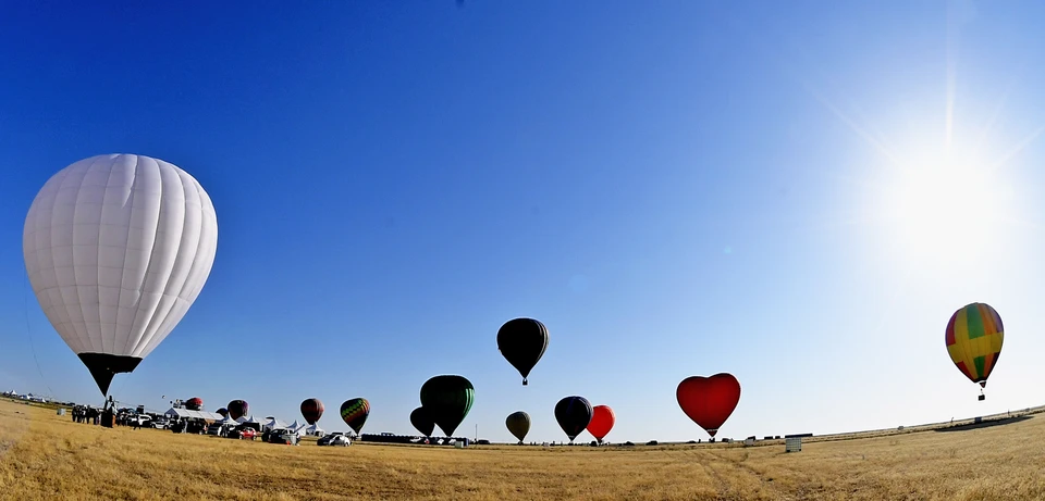 Недалеко от города Конаев состоялся Фестиваль воздушных шаров «Qonaev International Ballon Festival».