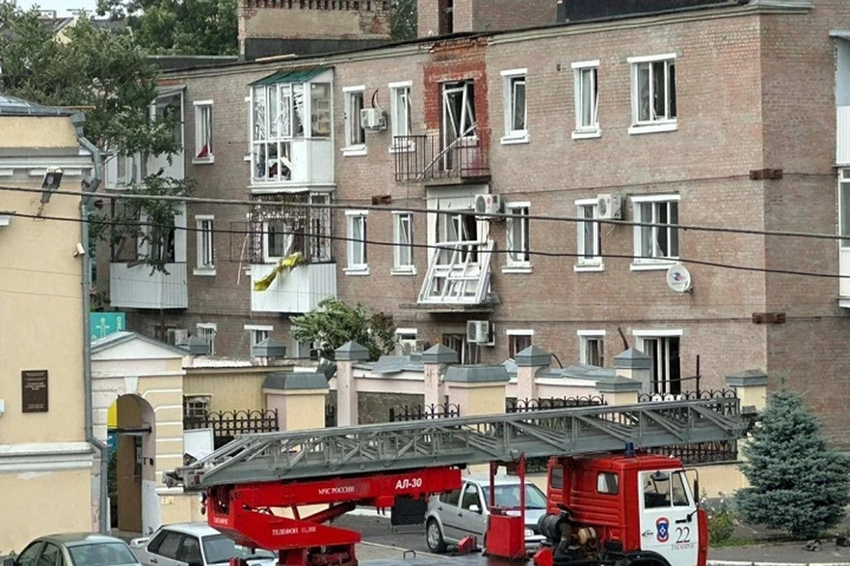 В пятницу сбили украинскую ракету, части снаряда упали в центр города. Фото: телеграм-канал губернатора Василия Голубева