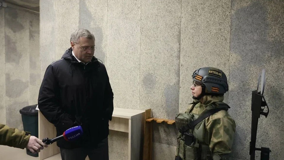 По официальным данным, в рядах ВС РФ служат около 50 тысяч женщин.