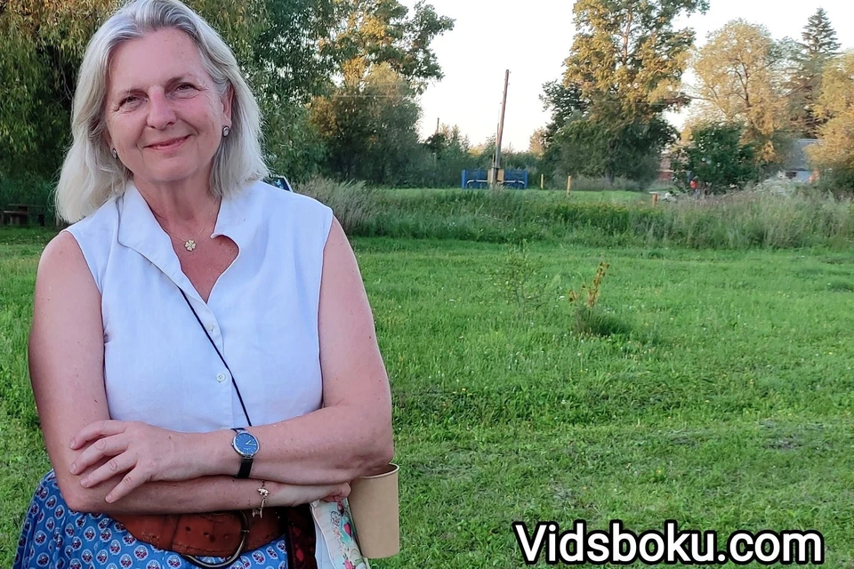 Экс-министр иностранных дел Австрии Карин Кнайсль поселилась в рязанской деревне. Фото: ВидСбоку.