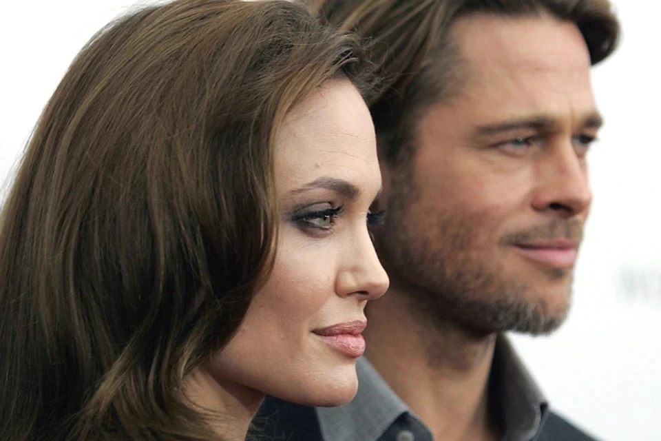 «Конец мучениям»: Анджелина Джоли и Брэд Питт развелись спустя семь лет судов