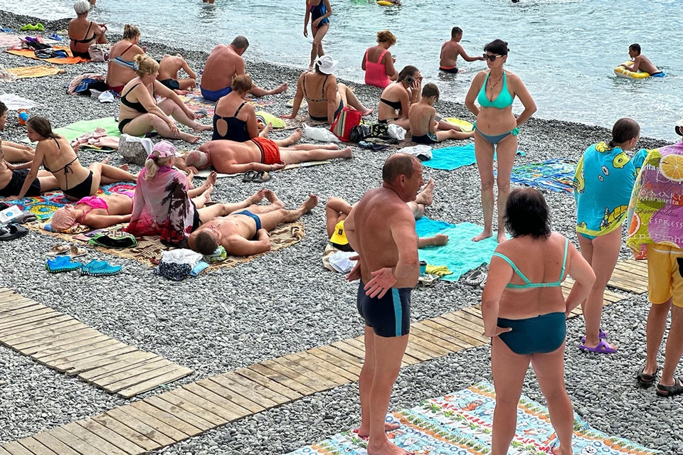 Турсезон в Крыму не задался, но отдыхающих все равно много
