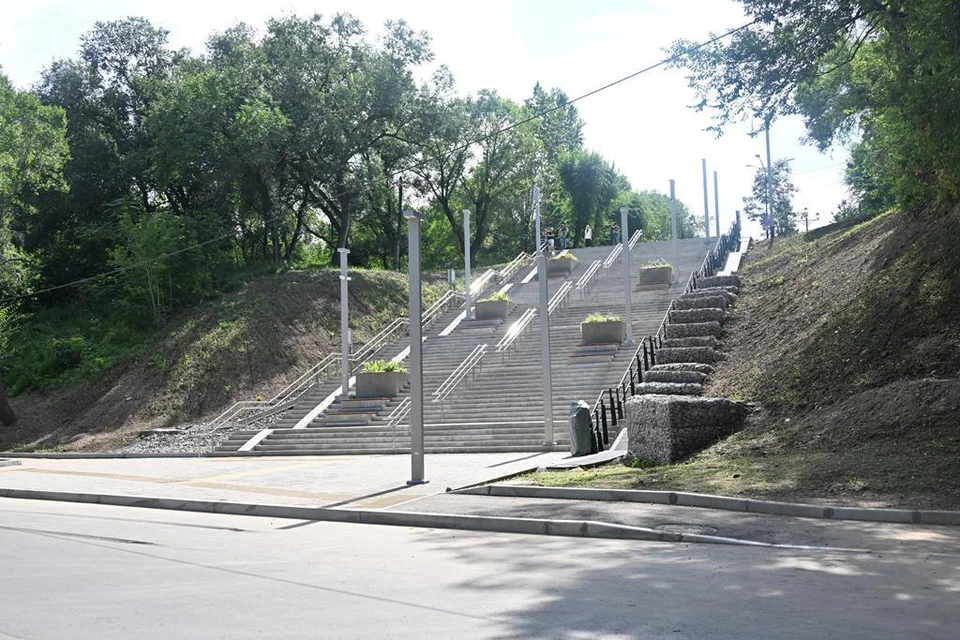 Обновленную тургеневскую лестницу открыли в Хабаровске Фото: администрация Хабаровска