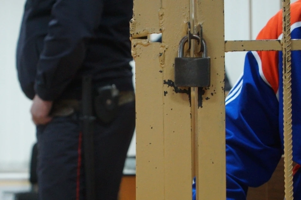 От действий участников преступной группы пострадали около 20 человек