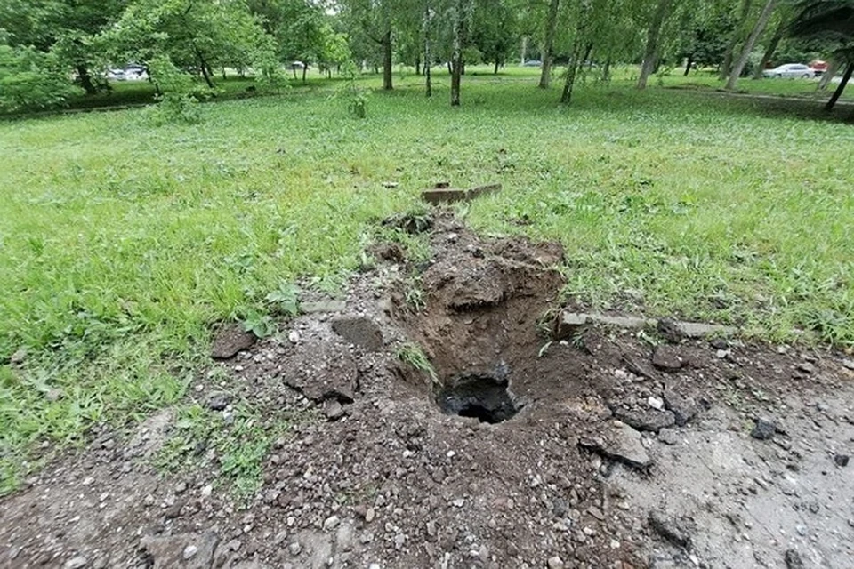 При обстреле Донецка пострадала школа (архивное фото)
