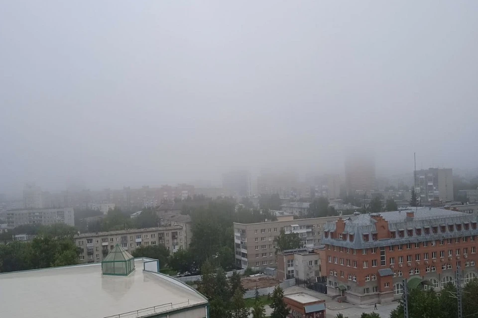 Жителей Новосибирска предупредили об опасности тумана на дороге.