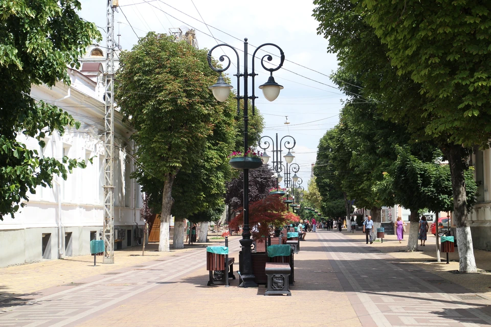 В Симферополе возможен дождь с грозой.