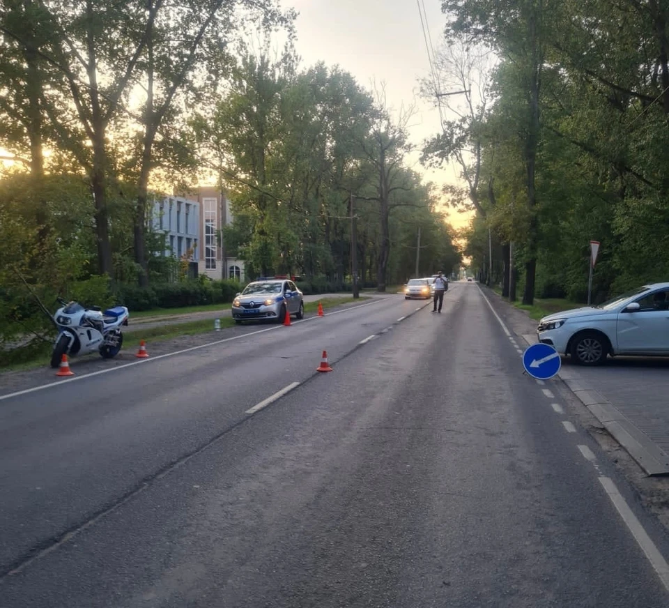 На Советском проспекте в ДТП пострадали водитель и пассажир мотоцикла -  KP.RU