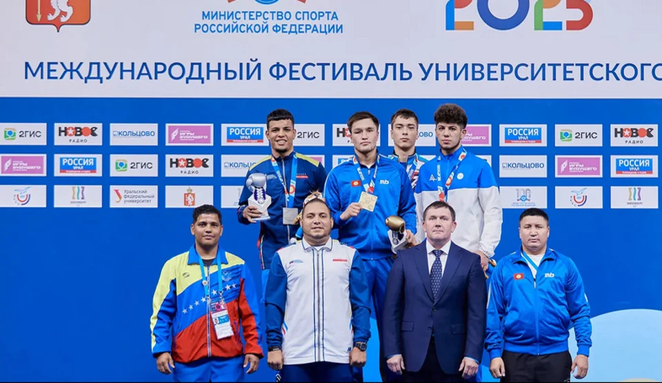 Кыргызстан представляют спортсмены-боксеры, самбисты, борцы, дзюдоисты. Копилка наград пополнилась на более чем десять медалей.