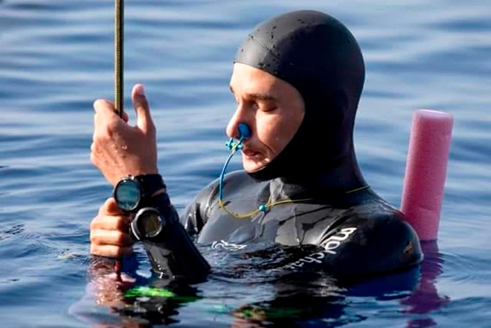 Ленинградец погрузился на глубину в 134 метра и побил мировой рекорд. Фото: freediving.ru