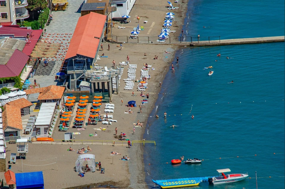 Некоторые туристы за лето несколько раз приехал на крымские пляжи