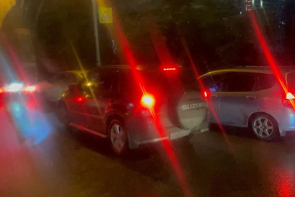 Город встал в пробках.