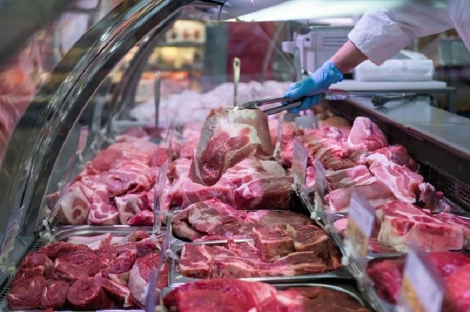 В магазинах торговых сетей ЛНР ожидается снижение цен на мясо