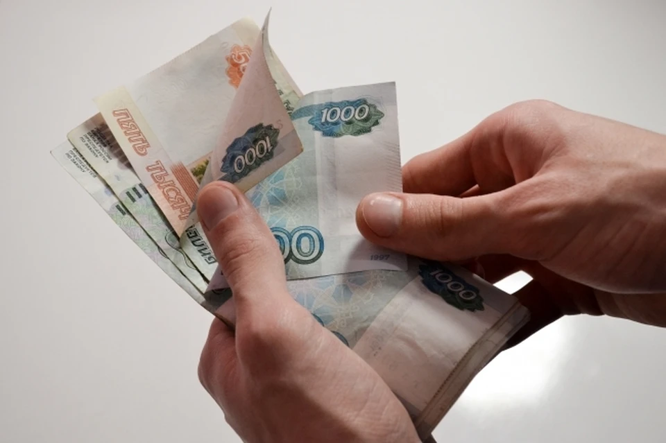 Около пяти миллионов рублей отдал мошенникам житель Хабаровского края