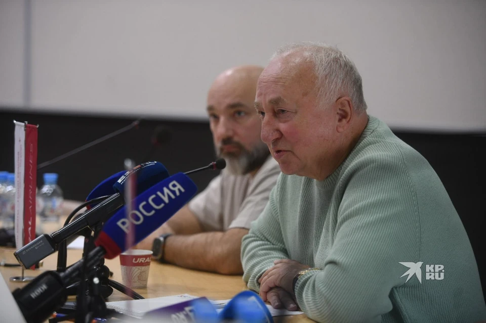 О планах по строительству центра техобслуживания самолетов Сергей Скуратов рассказал на пресс-конференции