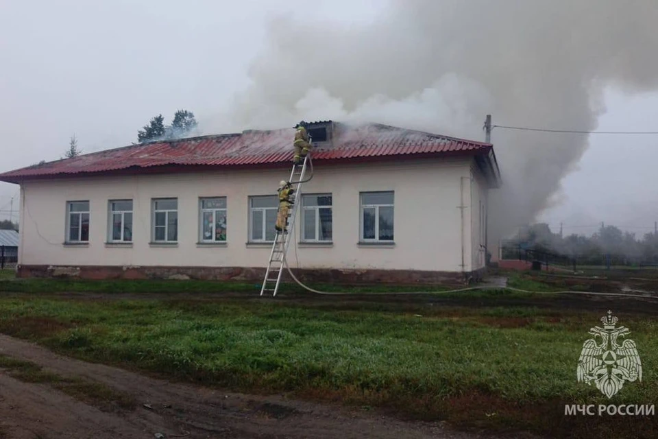 Пожар произошел утром в среду, 13 сентября. Фото: ГУ МЧС России по НСО