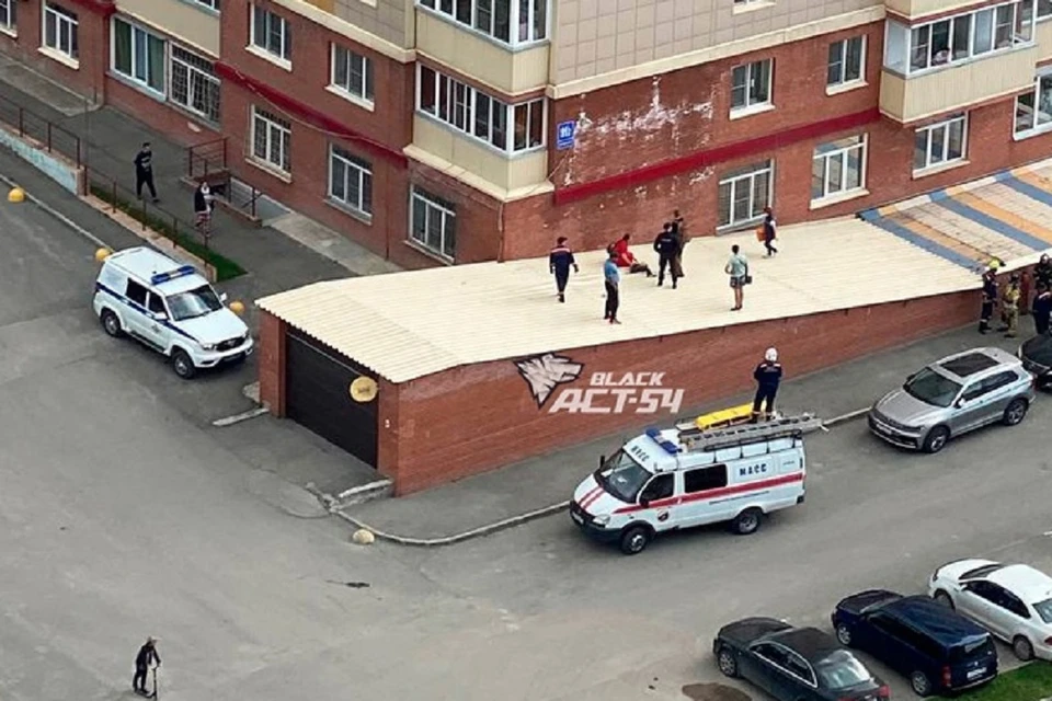 Врачи рассказали о состоянии мальчика, упавшего с 8-го этажа в Новосибирске. Фото: ACT-54Black.