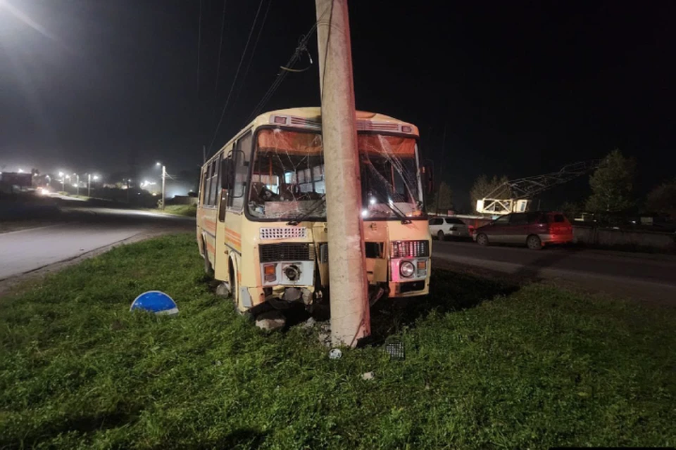 Шесть пассажиров автобуса пострадали в ДТП в Нижнеудинске