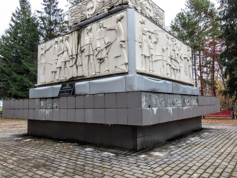 В Кемерове отремонтируют памятник героям Гражданской войны.