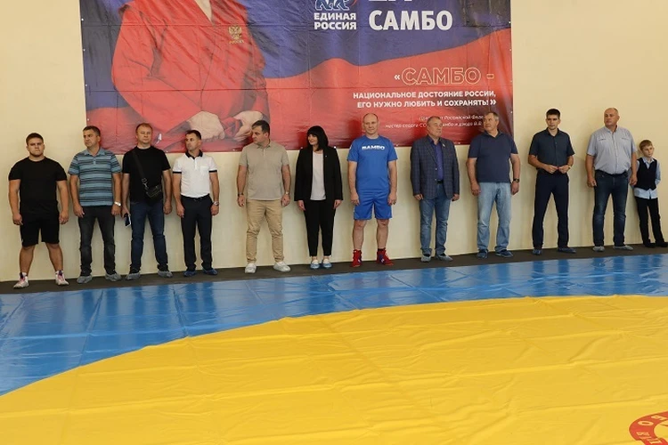 В Луганске открыли первый специализированный зал для занятий самбо