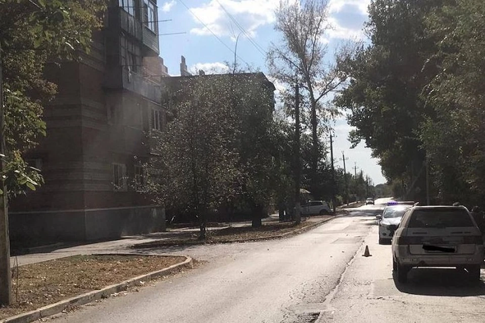 Несчастный случай произошел на улице Дорожной в микрорайоне Заводском. Фото: отдел пропаганды УГИБДД России по Ростовской области