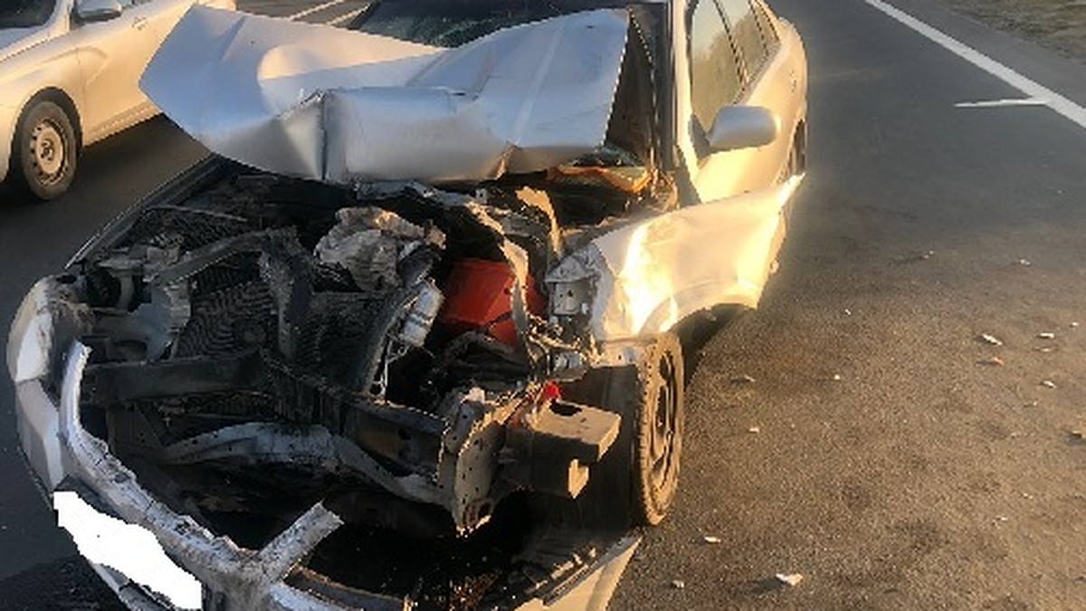 Два человека пострадали в ДТП с Nissan Almera и Toyota Rav 4 в Самарской  области - KP.RU