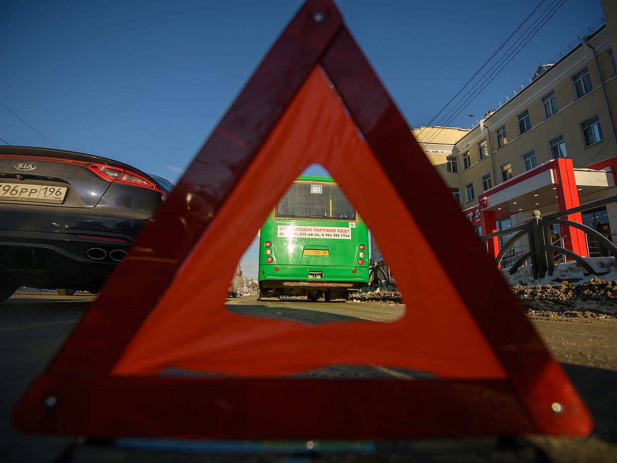 Гнал так, что ничего не видел. В Темрюкском районе будут судить  полицейского, устроившего по пьяни смертельное ДТП - KP.RU