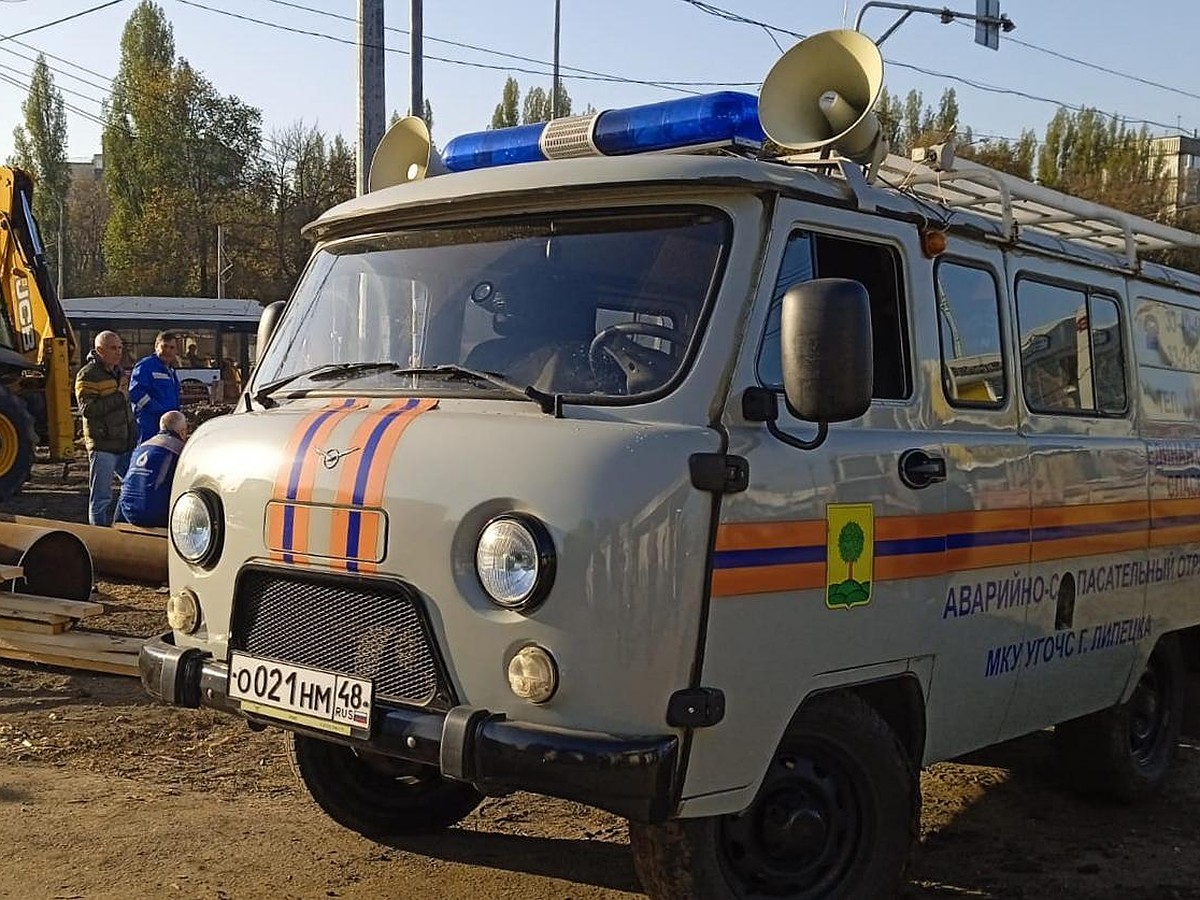 В Липецке ввели локальный режим ЧС из-за порыва у Кольца трубного завода -  KP.RU