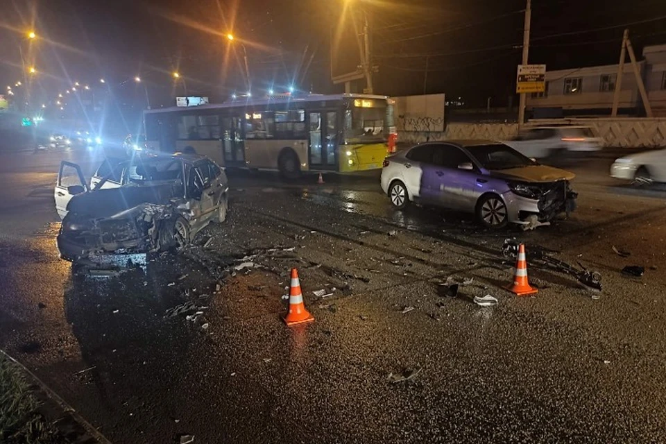 В аварии пострадали три человека. Фото: первый отдел УГИБДД МВД по Удмуртии