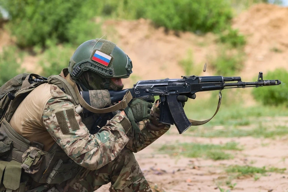 Российские военные надежно защищают свои рубежи Фото: Александр Река/ТАСС