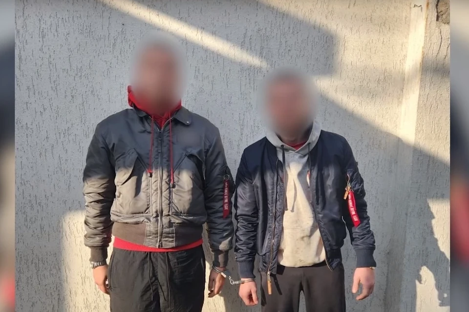 Полицейские из Липецка поймали под Тамбовом расклейщиков рекламы наркотиков