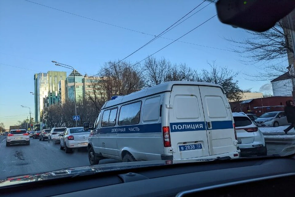 В произошедшем разбирается полиция и следователи.