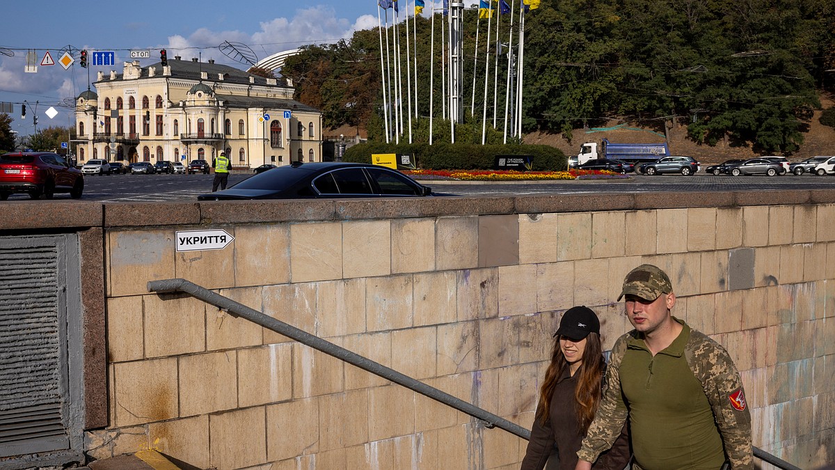 Муж из Киева требует — возвращайся, а жена с Херсонщины — нет, хочу пожить  по-человечески, по-русски - KP.RU