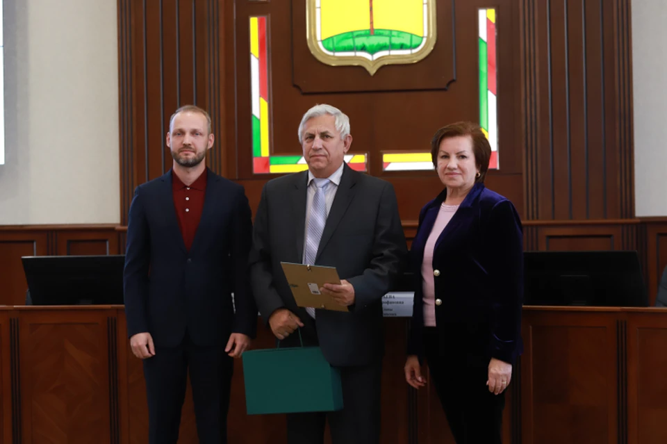 В Липецке накануне Дня отца 2023 поздравили лучших пап города
