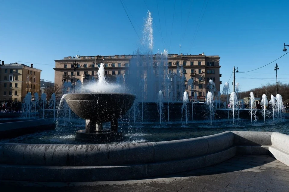 Фонтаны в Петербурге ушли на зимние каникулы с 17 октября.