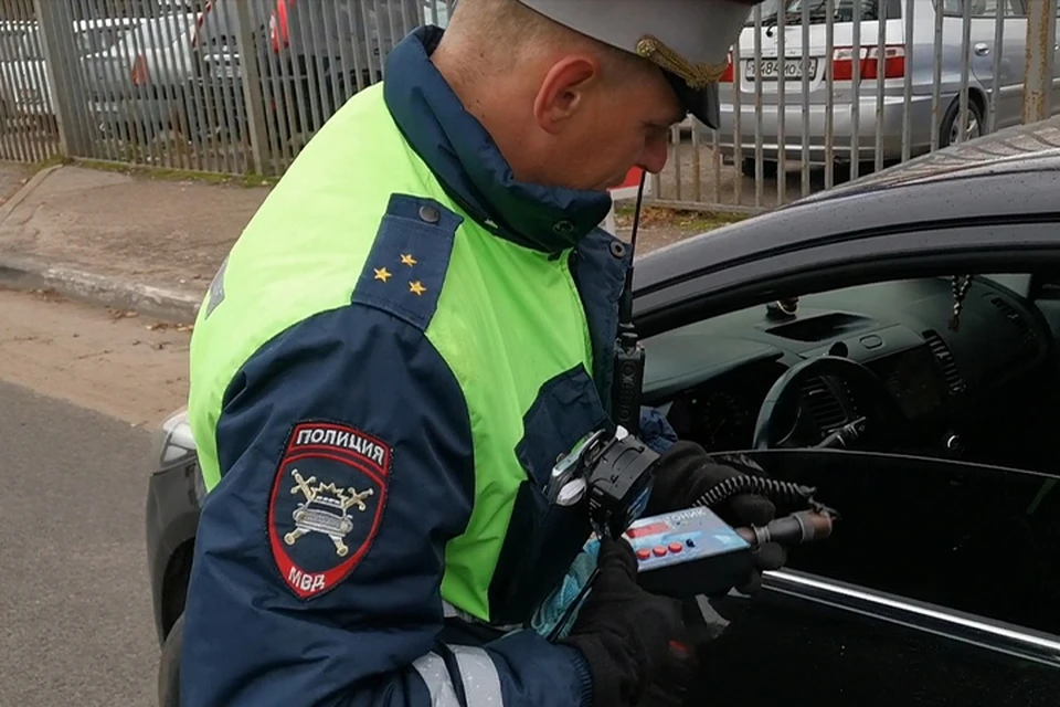 В Твери госавтоинспекторы провели рейд "Тонировка" Фото: УГИБДД России по Тверской области