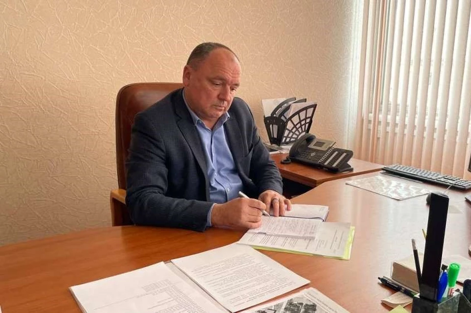 Также Егер работал советником главы города Василия Козупицы по вопросам жилищно-коммунального хозяйства. Фото: ТГ-канал Василия Козупицы