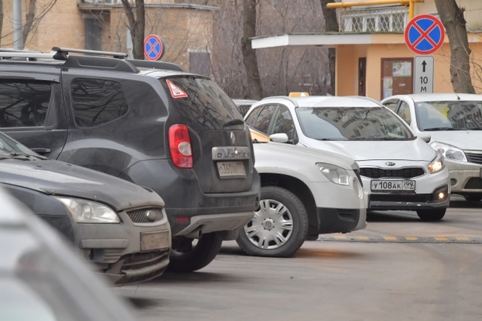 Остановку автомобилей в центре Ульяновска хотят запретить для снижения аварийности. Фото архив КП