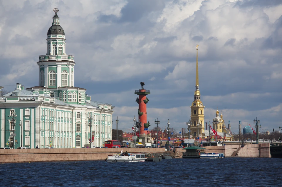 Для юных жителей и гостей Санкт-Петербурга в дни школьных каникул приготовили насыщенную культурную программу.