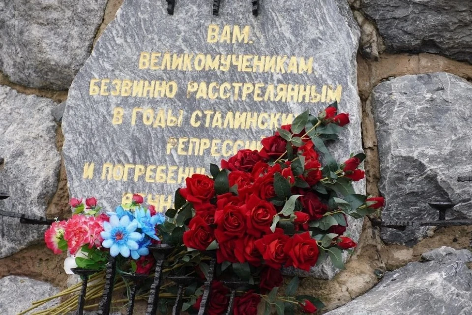 Жители возложат цветы к мемориалу. Фото: администрация Оренбурга