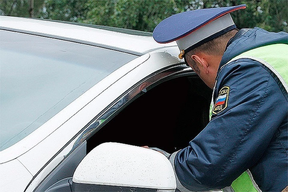 Свои рейды по выявлению должников на дорогах судебные исполнители проводят совместно с сотрудниками ГИБДД.