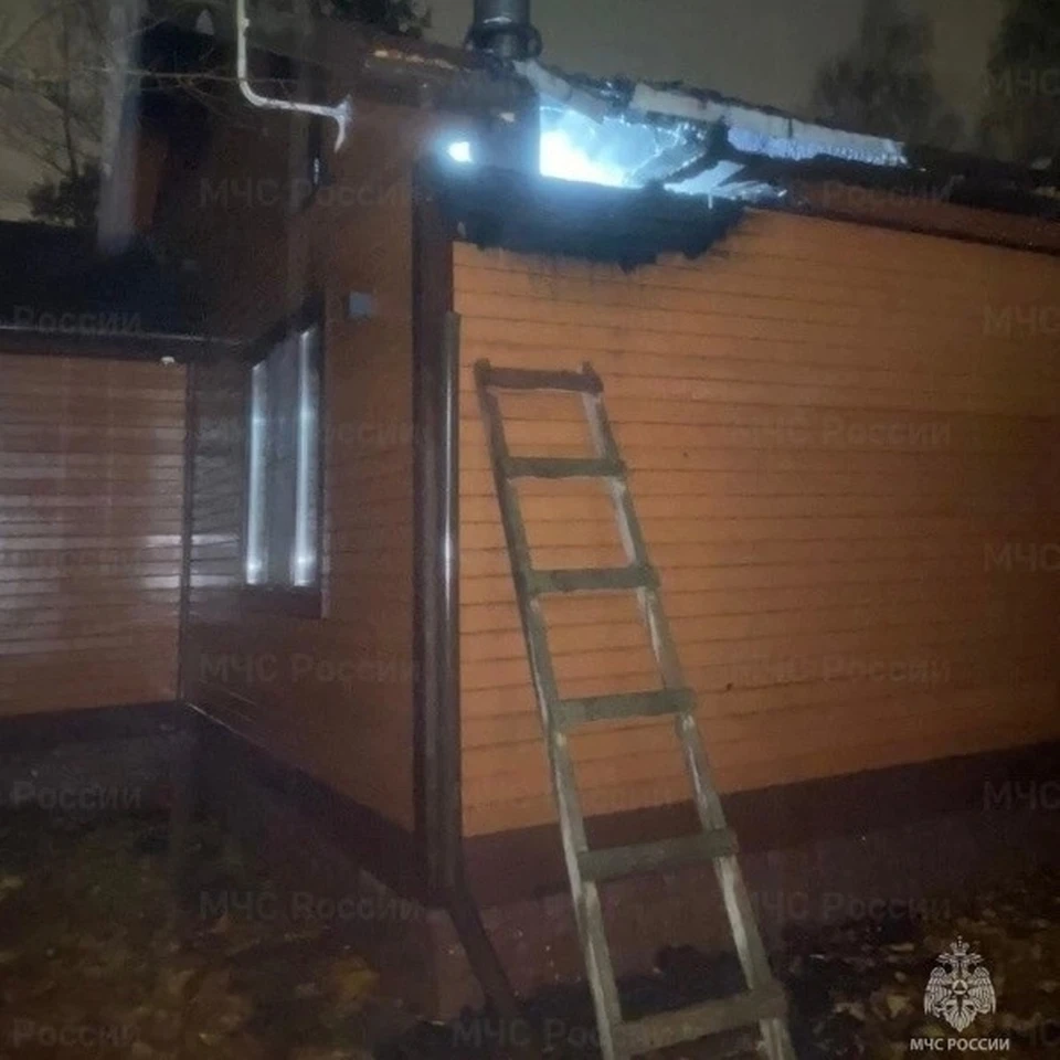 В Боровском районе сгорела дача