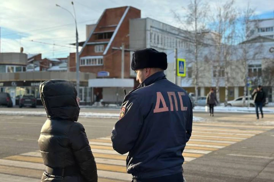 Рейды по нарушениям на пешеходных переходах провели полицейские в Иркутске. Фото: Госавтоинспекция Иркутска