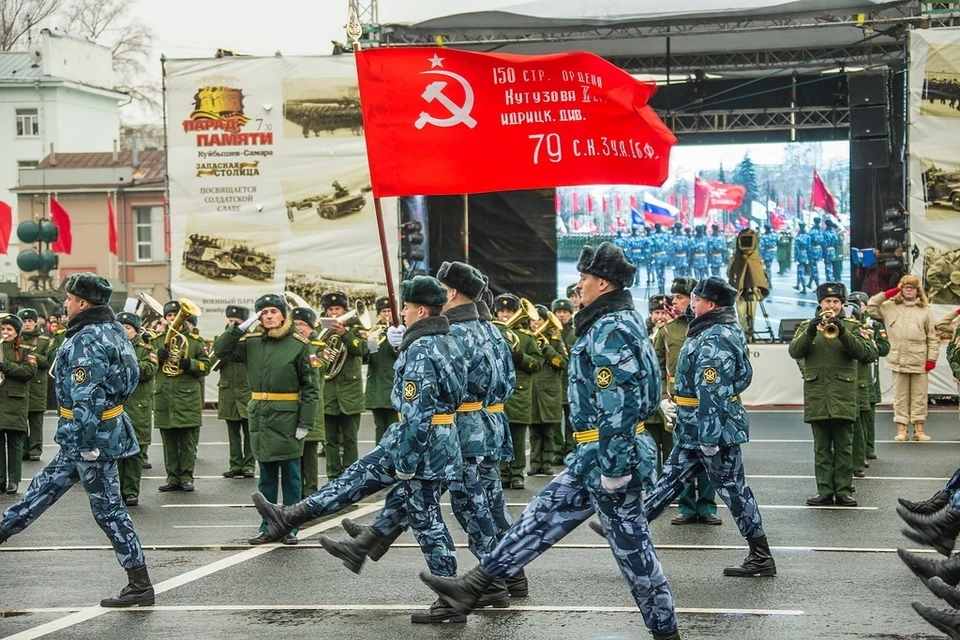 7 ноября на площади Куйбышева вновь проведут мероприятие, посвященное военному параду 1941 года / Фото: оргкомитет проекта "Парад Памяти"