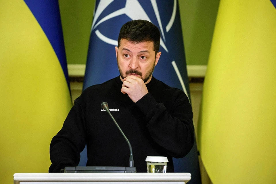 Зеленский намекнул на отмену выборов на Украине