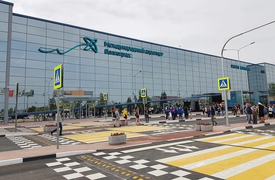 Самолет Сочи - Нижний Новгород экстренно сел в Волгограде