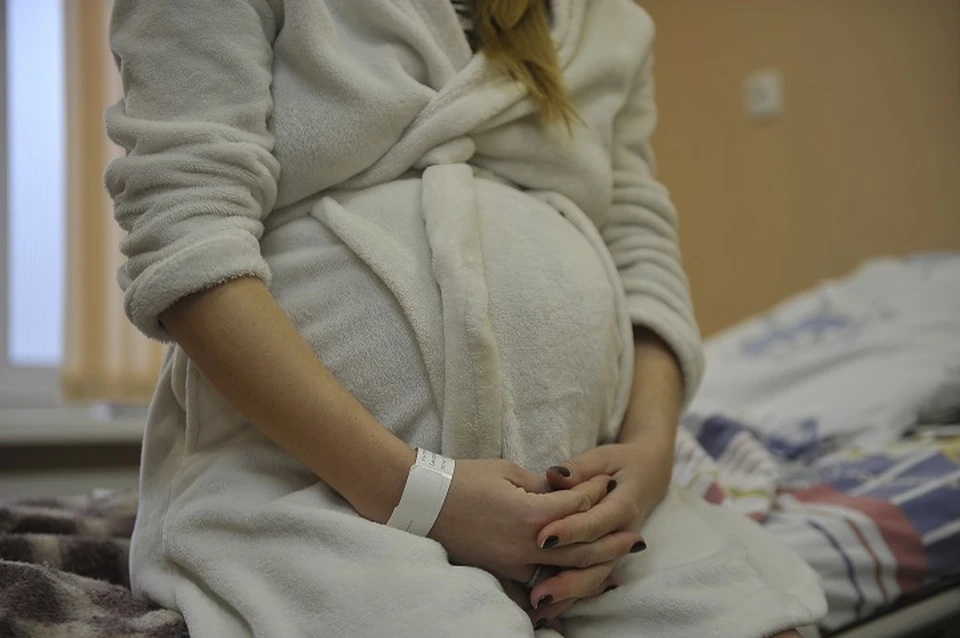 В некоторых регионах и вовсе стали запрещать делать аборты в частных клиниках.