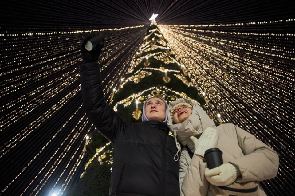 Театральная площадь Луганска с 20 ноября будет перекрыта для установки новогодней елки