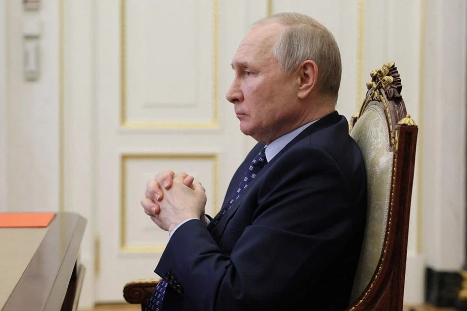 Путин поручил ужесточить наказание за распространение баз данных таможни РФ